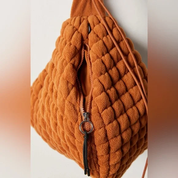 FP Movement Pucker Up Fleece Carryall - Picture 2 of 2